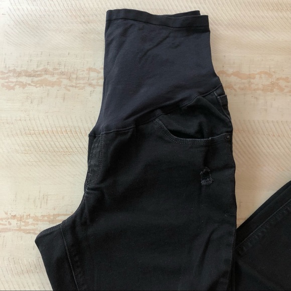 Old Navy Rockstar Super Skinny Maternity Jeans - Picture 3 of 6
